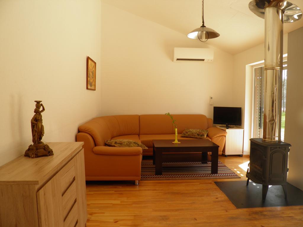 Ramybes Uostas Guest House Svedriske Екстериор снимка