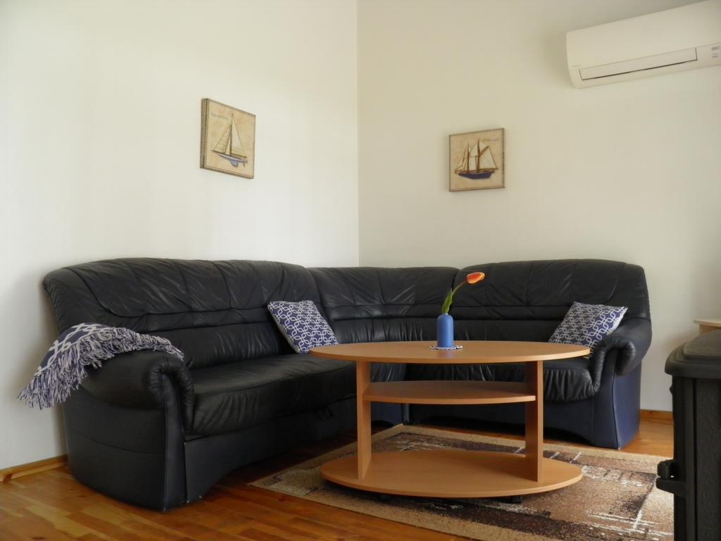 Ramybes Uostas Guest House Svedriske Екстериор снимка